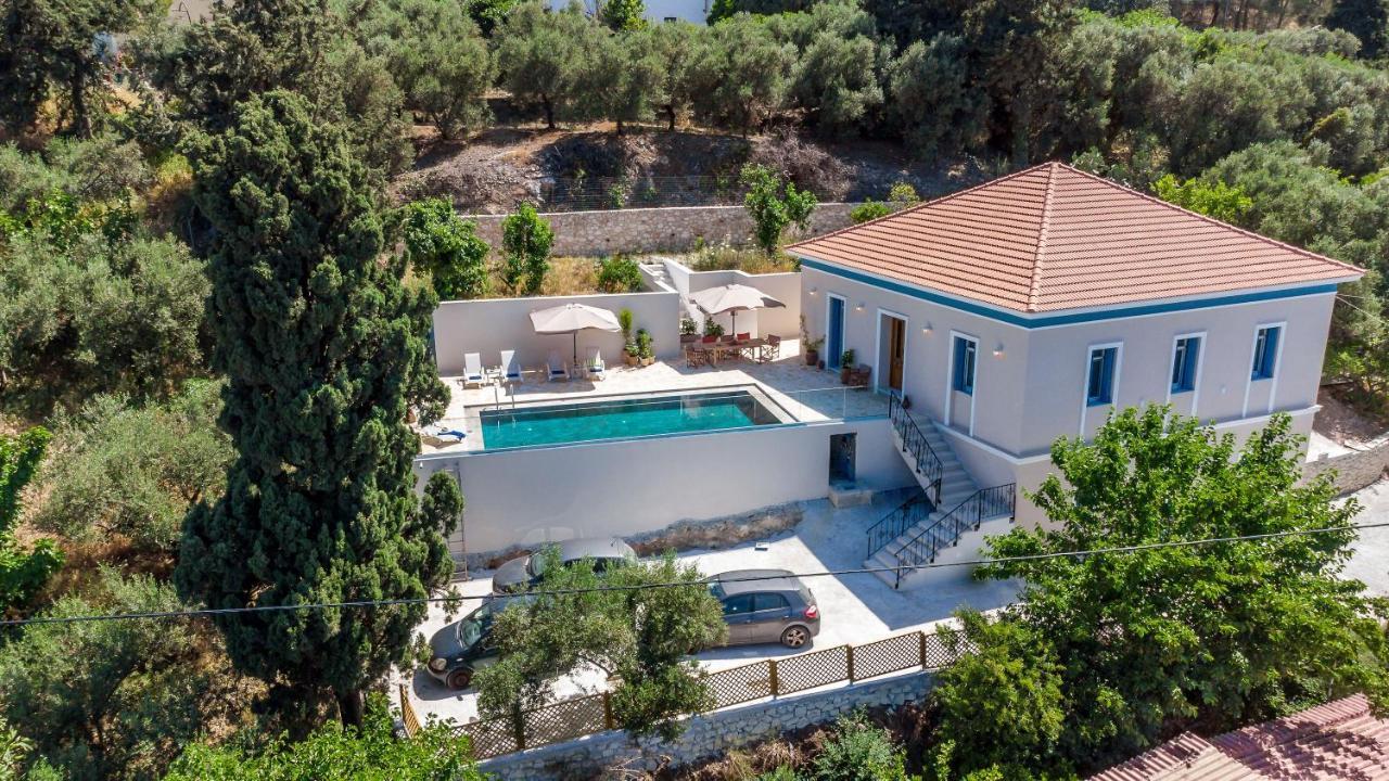 Remedio Villa Neon Khorion (Chania)